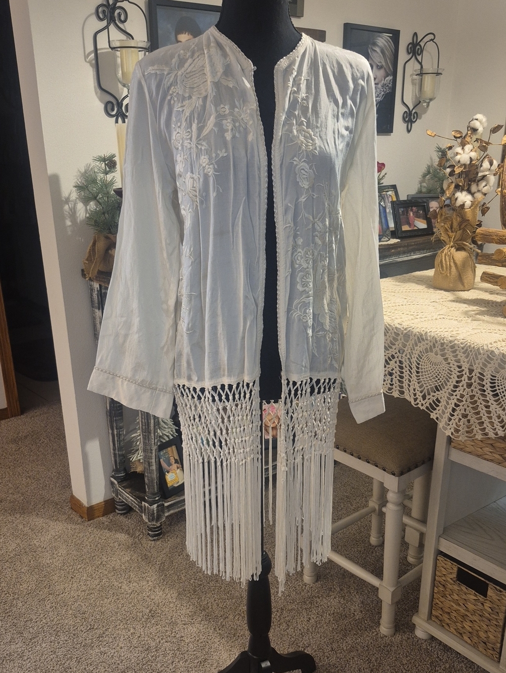 Zara Woman White Embroidered Fringe Kimono